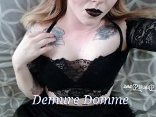 Demure_Domme