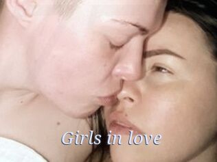 Girls_in_love