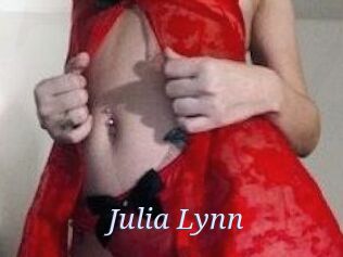 Julia_Lynn