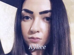 Kyliee_