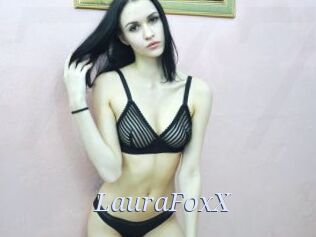 LauraFoxX