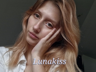 Lunakiss